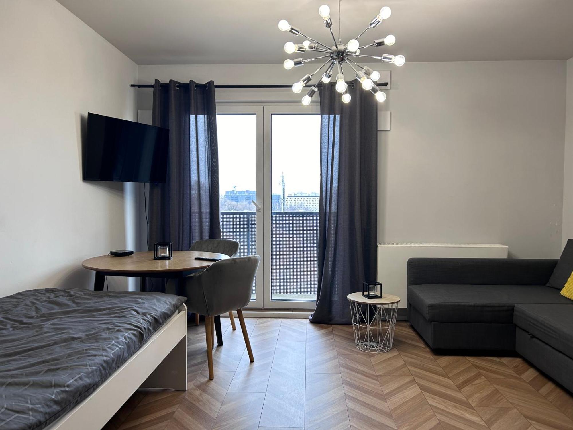 Z Balkonem I Parkingiem Apartment