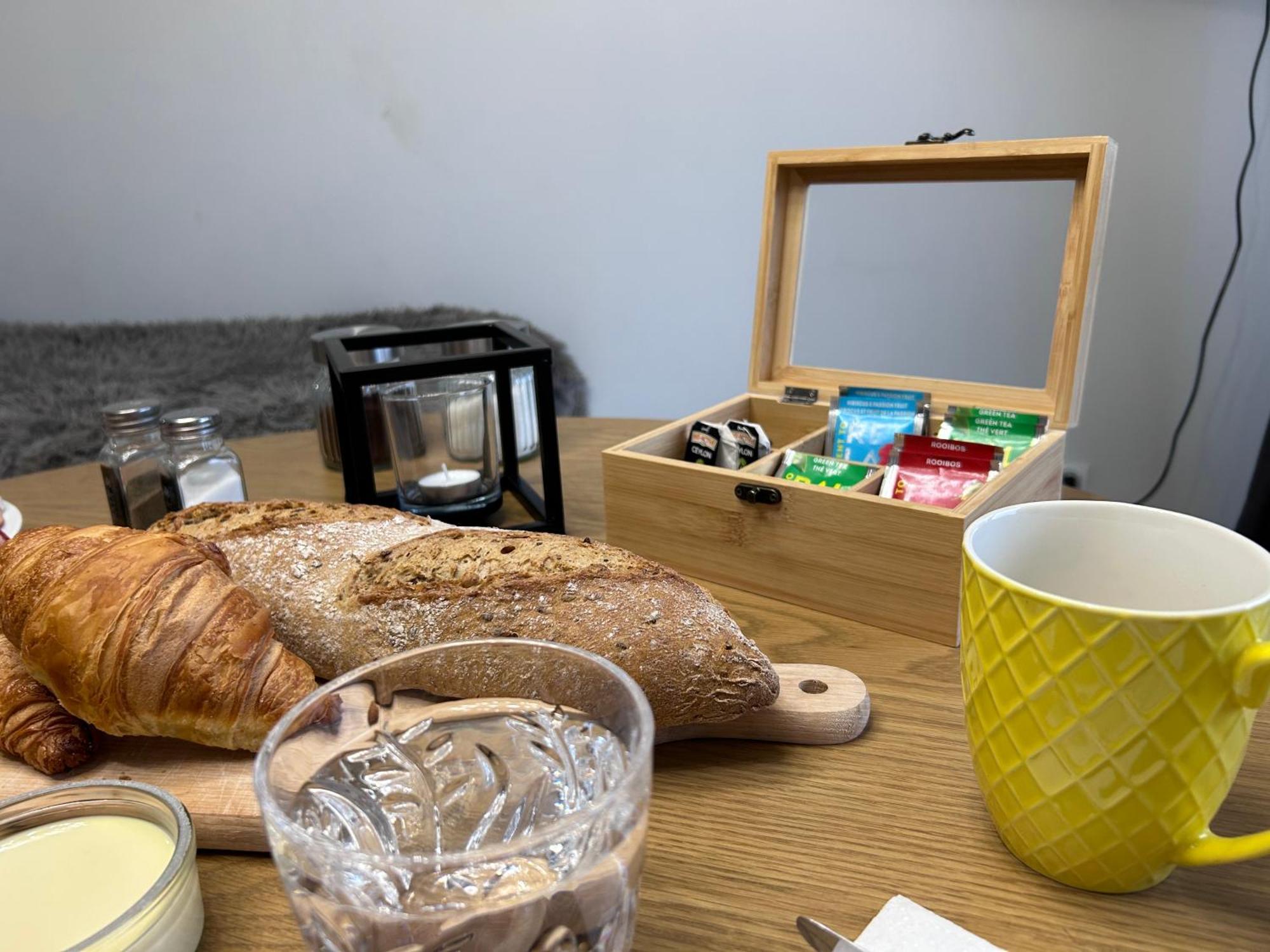 Z Balkonem I Parkingiem Apartment Wroclaw