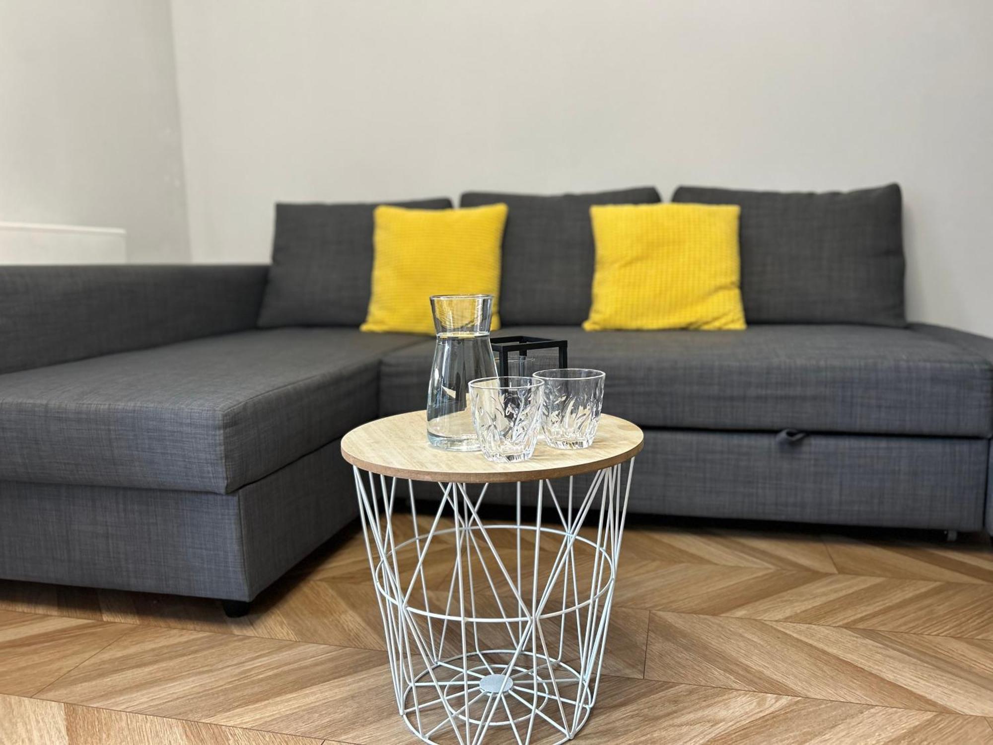 Z Balkonem I Parkingiem Apartment